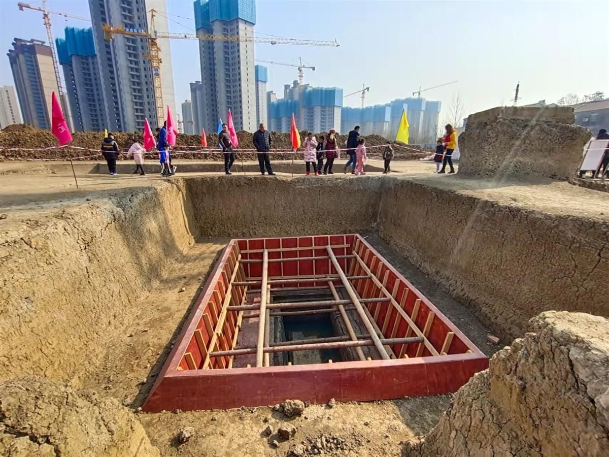 郑家湖遗址出土文物及其重大意义
